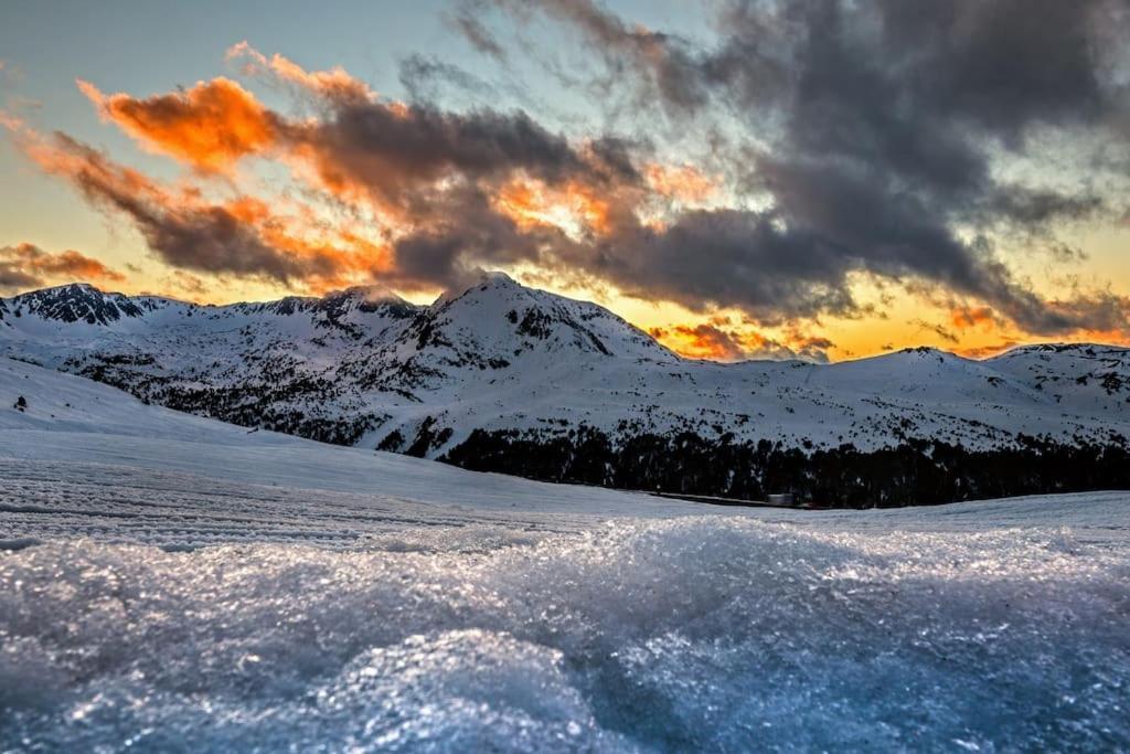 R Valle De Incles-Grandvalira Free Parking Canillo Ngoại thất bức ảnh